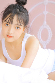 某女主播竟直播洗澡